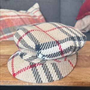 Burberry Nova Wool Checkered Cap in Beige and Red